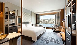 1 Night Stay in Deluxe Seaview Room with Breakfast for Two 1